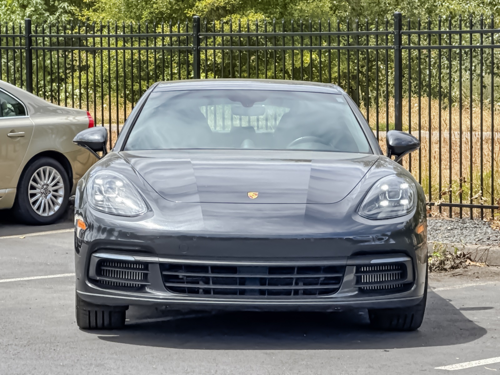 2019 Porsche Panamera E-Hybrid 4 photo 6