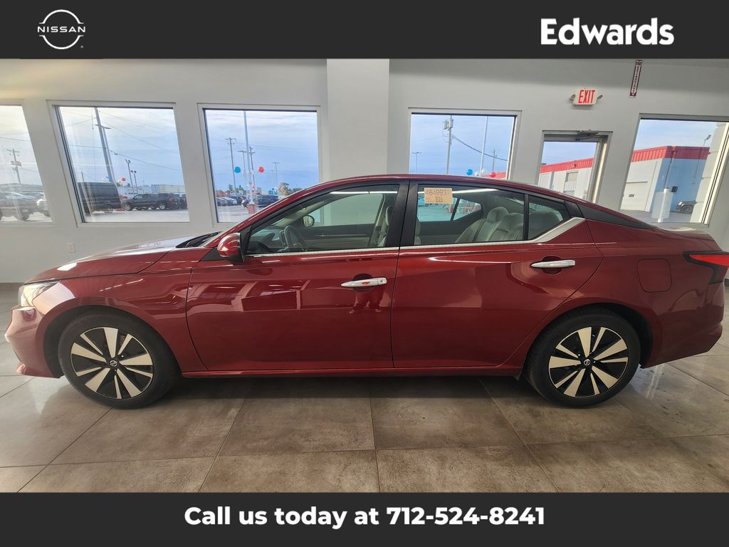 2022 Nissan Altima 2.5 SV photo 4
