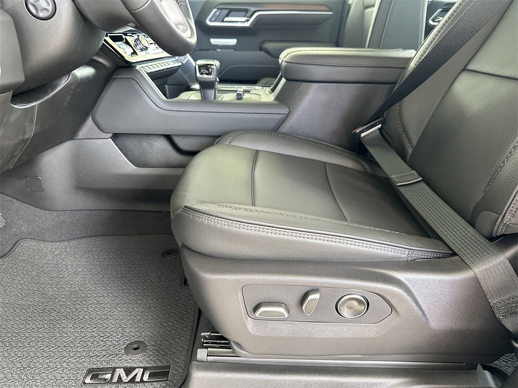 2026 Gmc Sierra Denali photo 14