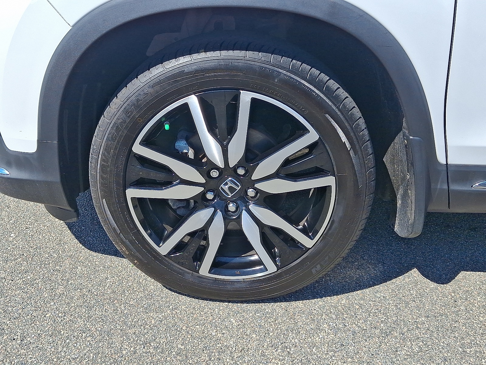 2022 Honda Pilot Touring photo 8