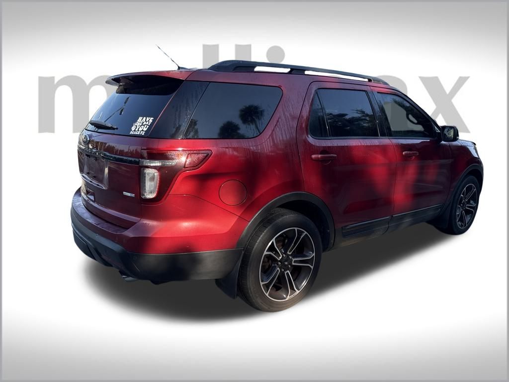 2015 Ford Explorer Sport photo 3