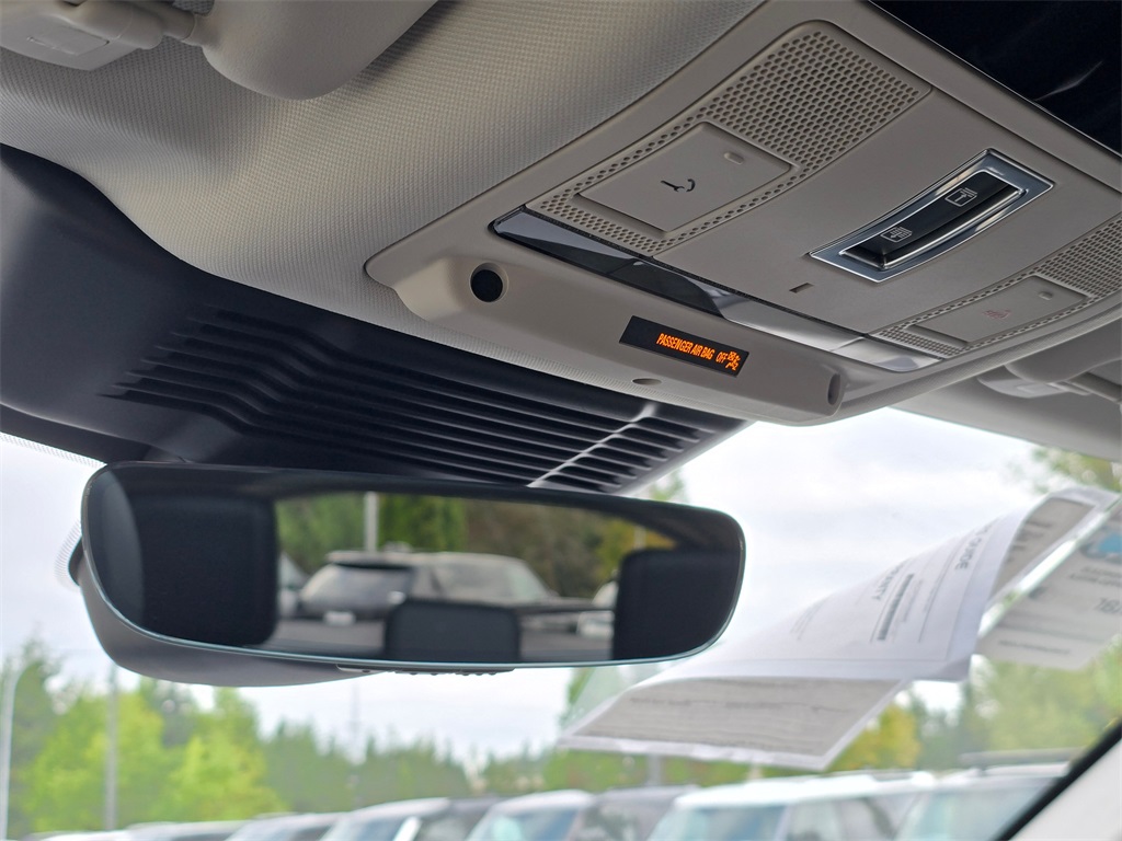 2025 Land Rover Discovery Sport S photo 15