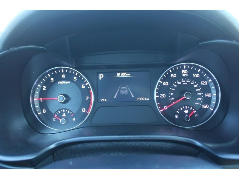 2024 Kia Forte LXS photo 17