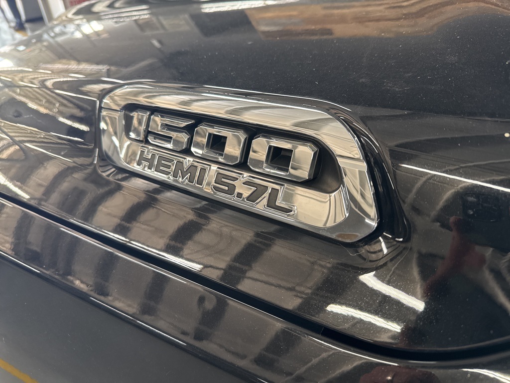 2019 Ram 1500 Laramie Longhorn photo 3