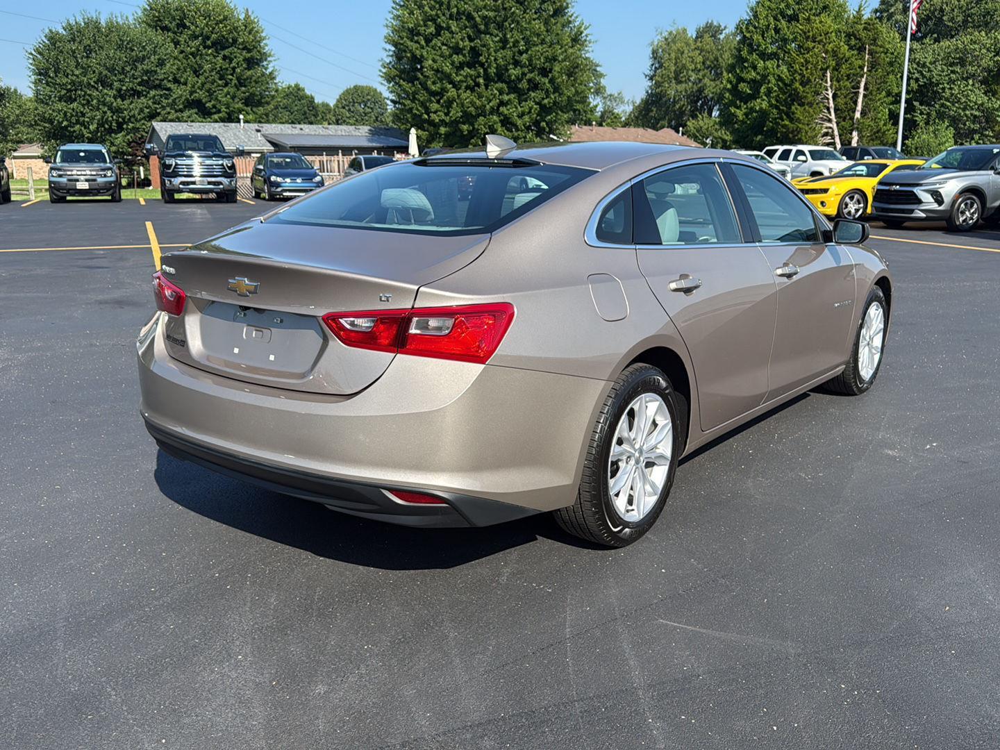 2023 Chevrolet Malibu 1LT photo 15