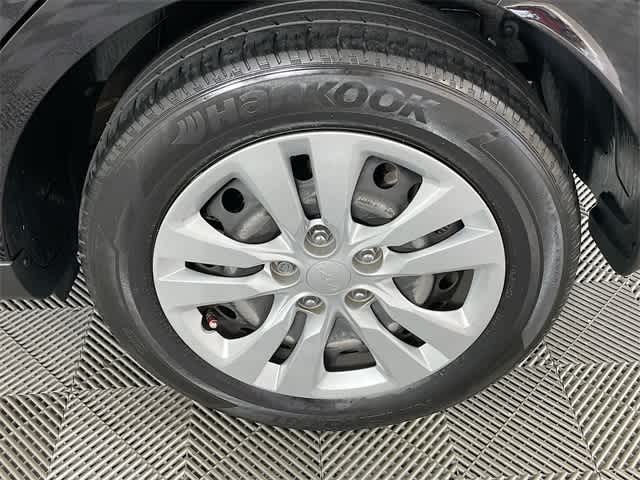 2022 Kia Soul LX photo 25