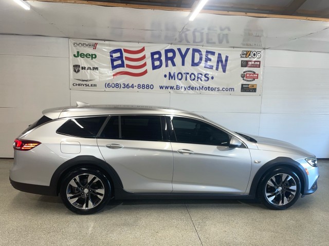 2018 Buick Regal TourX Preferred's photo