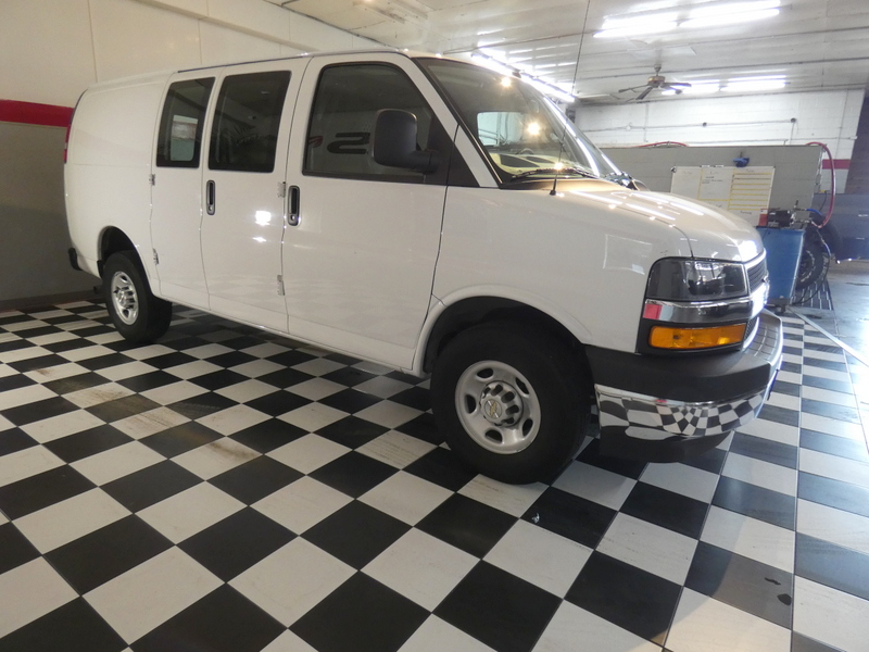 2023 Chevrolet Express Cargo Van 2500 photo 3