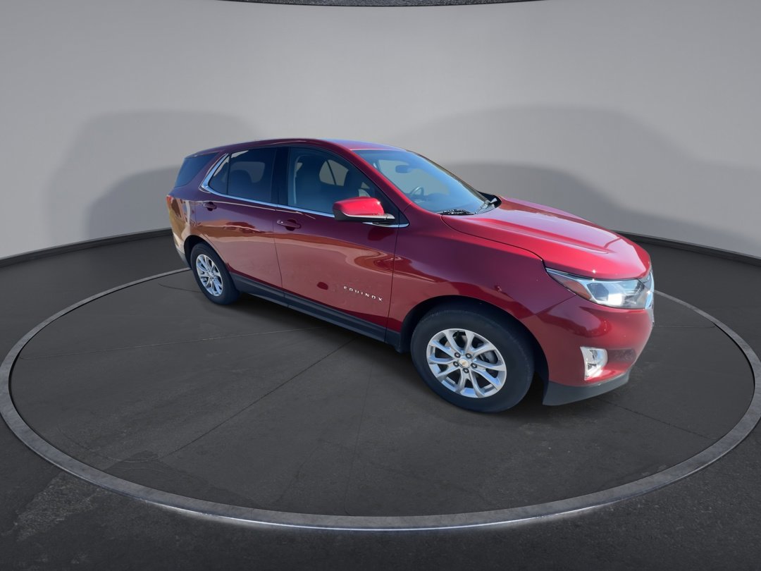 2020 Chevrolet Equinox LT photo 2