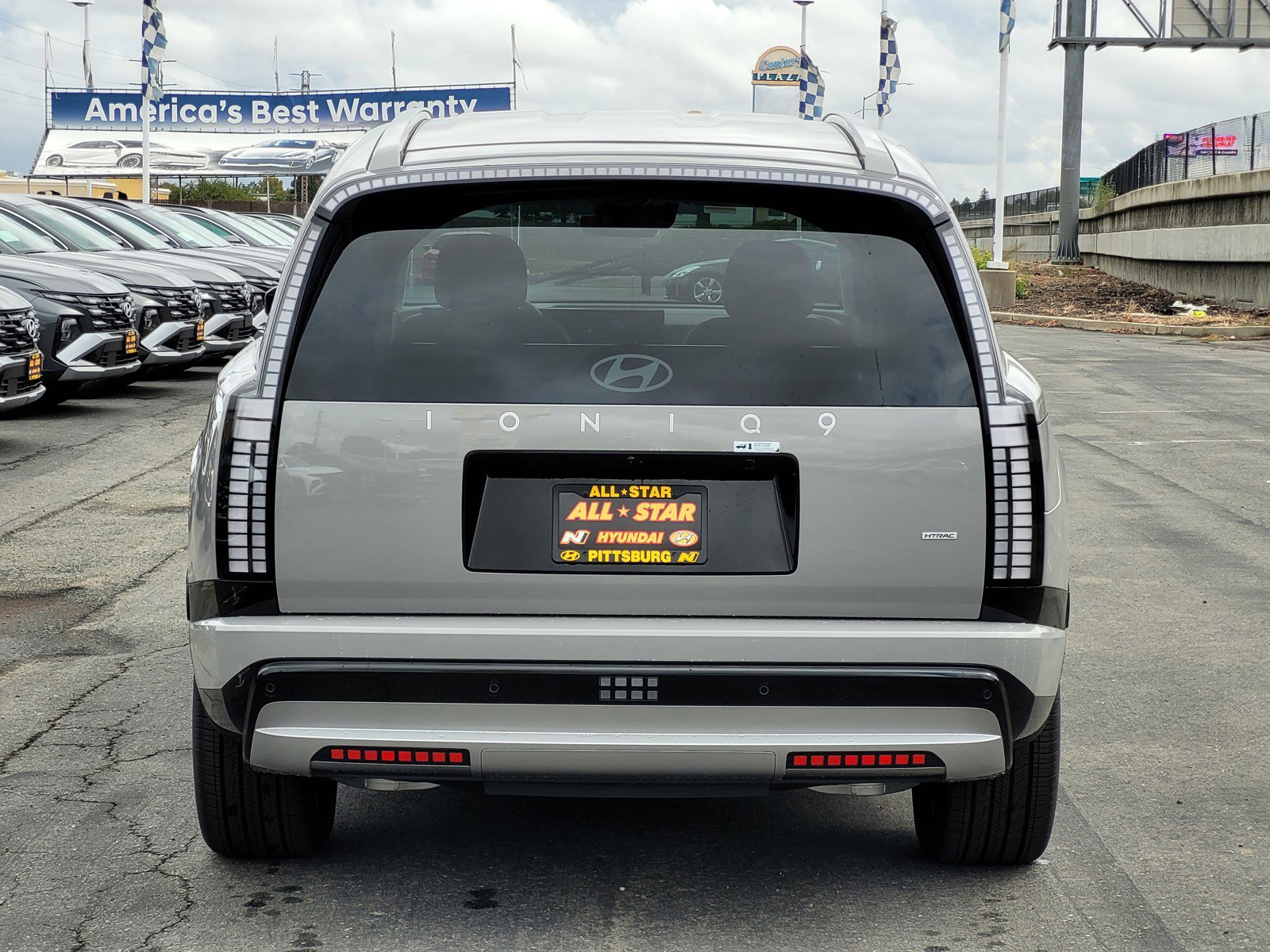 2026 Hyundai Ioniq SEL photo 4