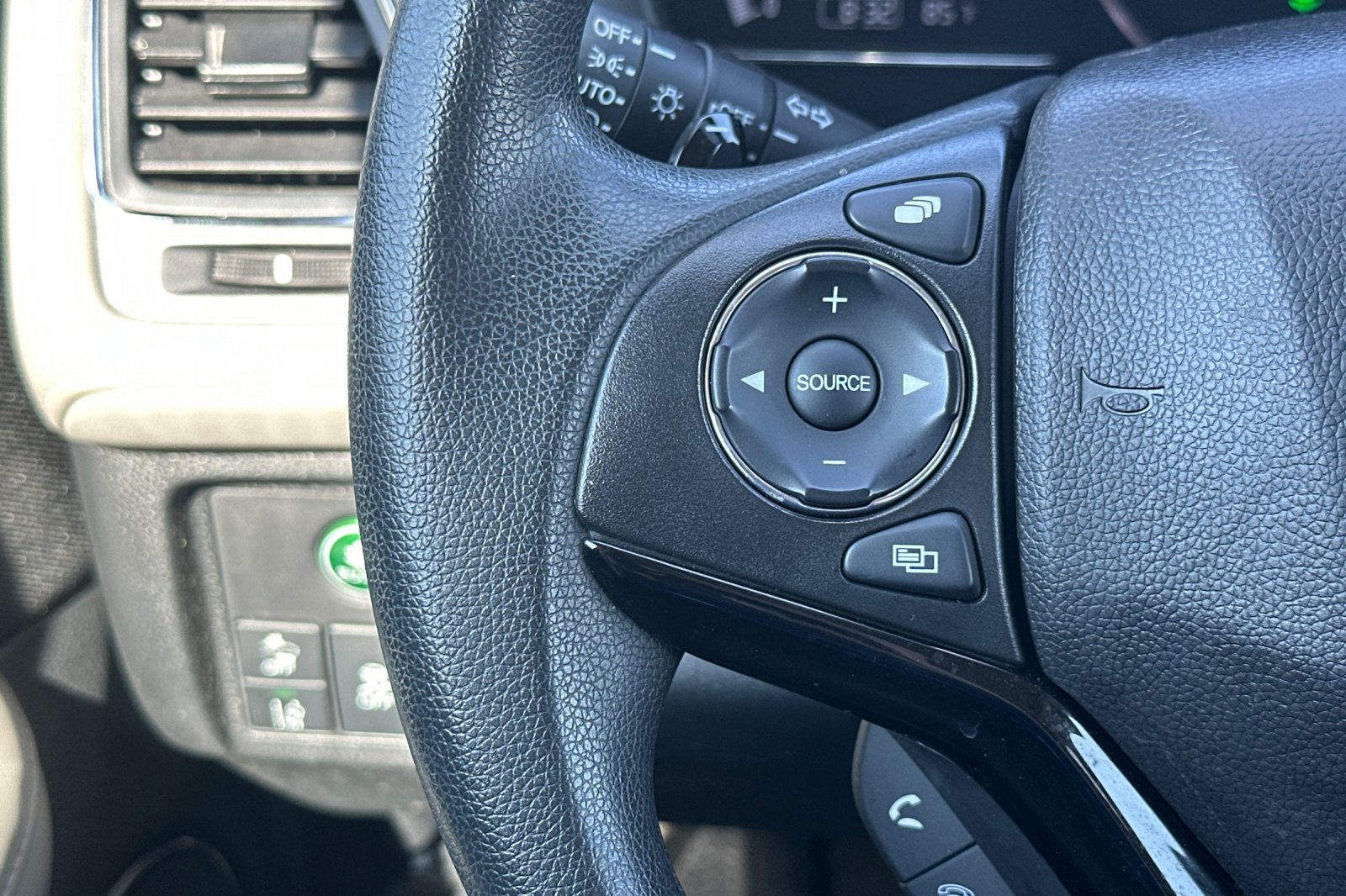 2019 Honda HR-V EX photo 32
