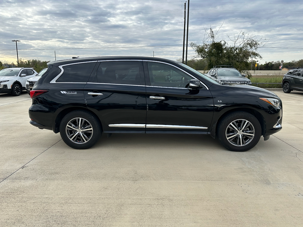 2017 Infiniti QX60 Base photo 4