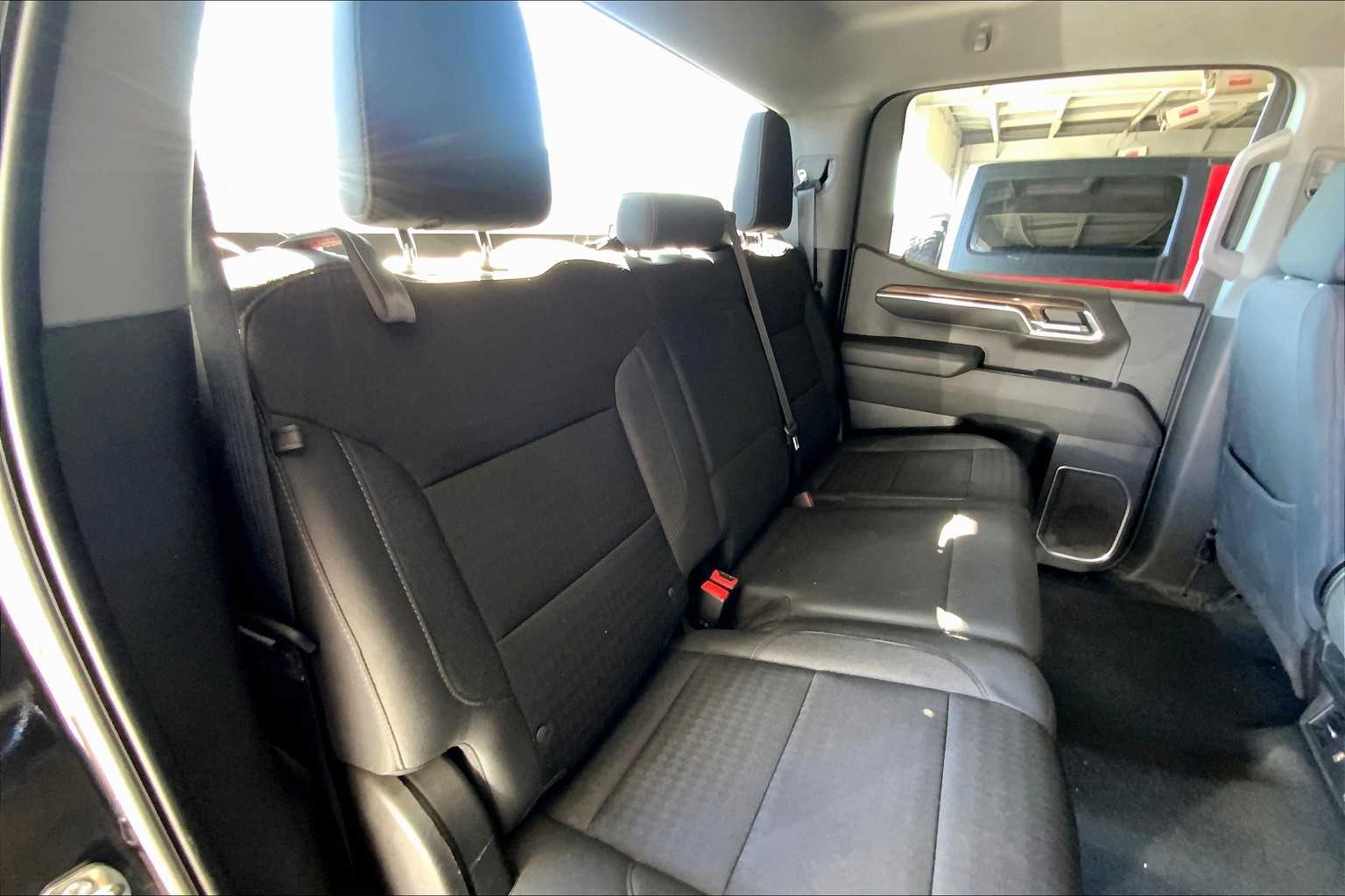 2022 Chevrolet Silverado 1500 LT photo 17