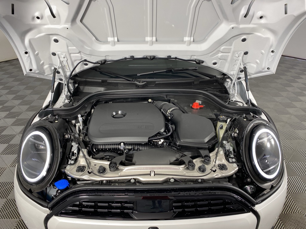 2026 Mini Cooper 2 Door Hardtop Iconic photo 2