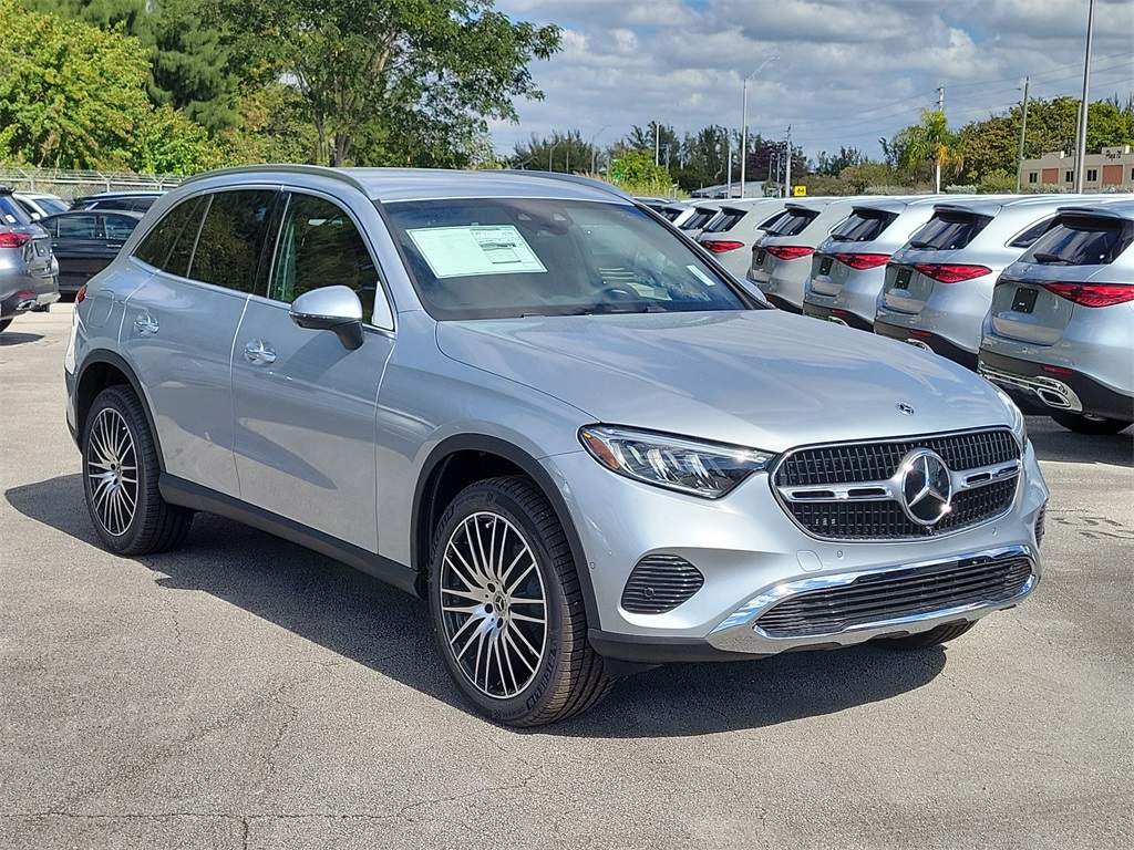 2026 Mercedes-Benz GLC