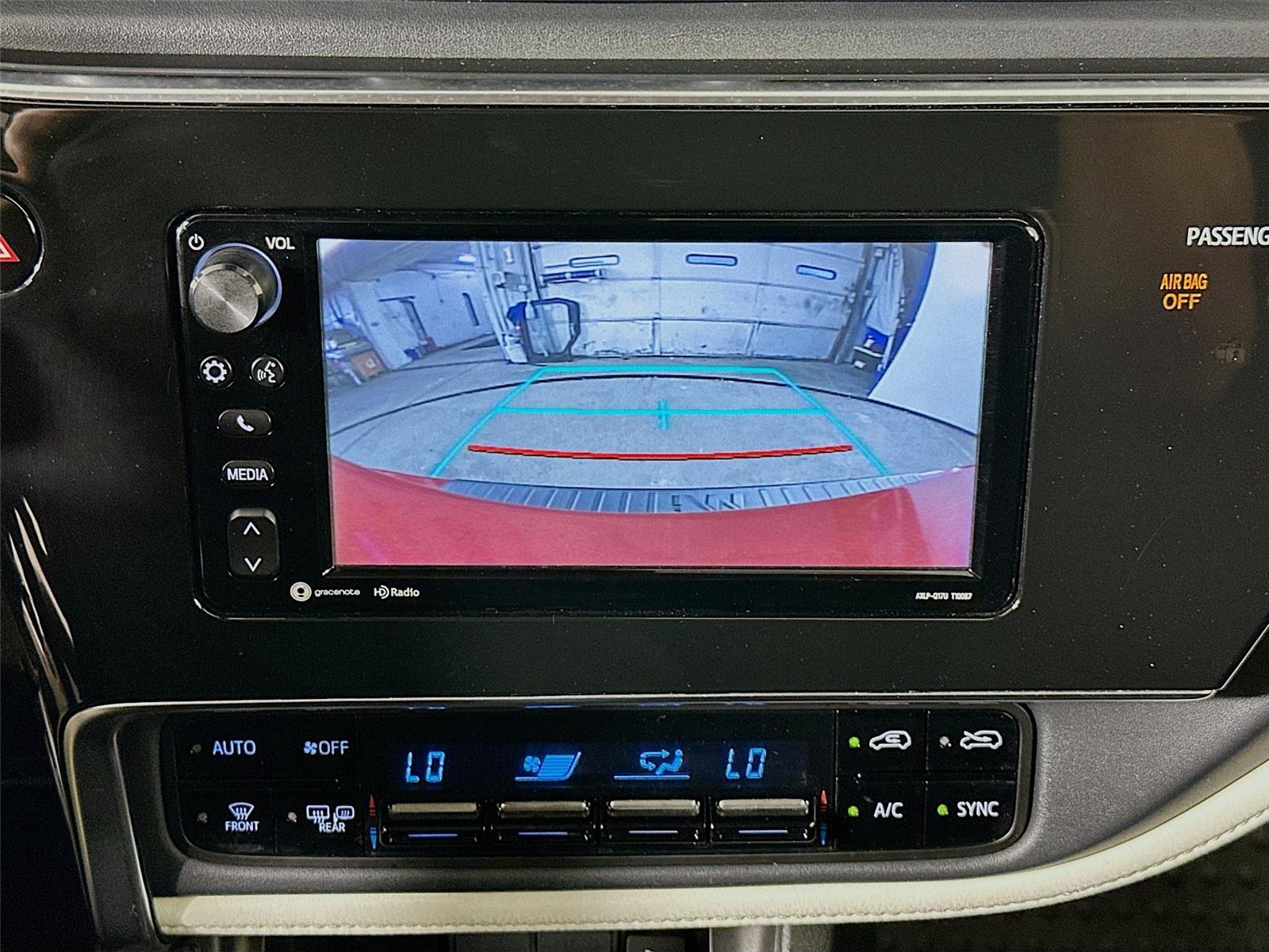 2017 Toyota Corolla iM Base photo 13