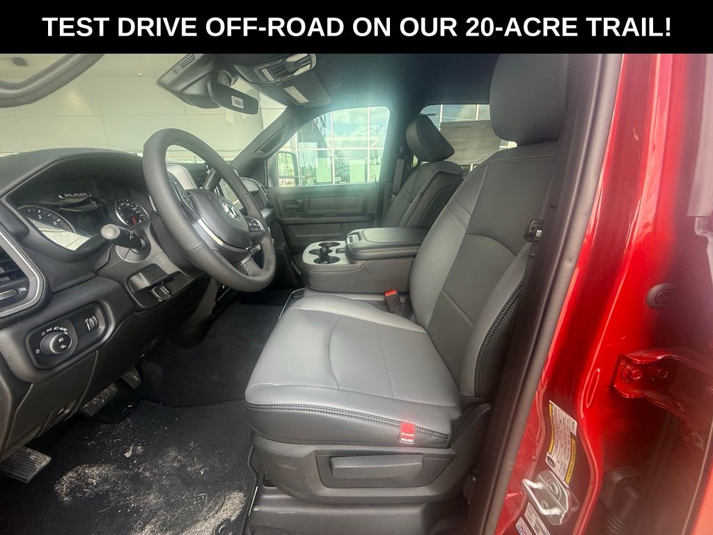 2026 Ram 2500 Tradesman photo 10