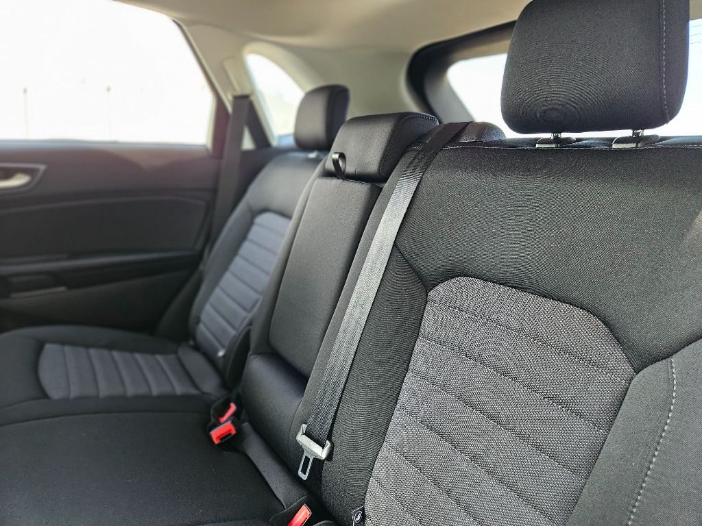 2023 Ford Edge SE photo 23