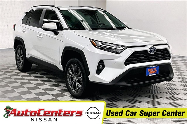 2023 Toyota RAV4 XLE Premium's photo