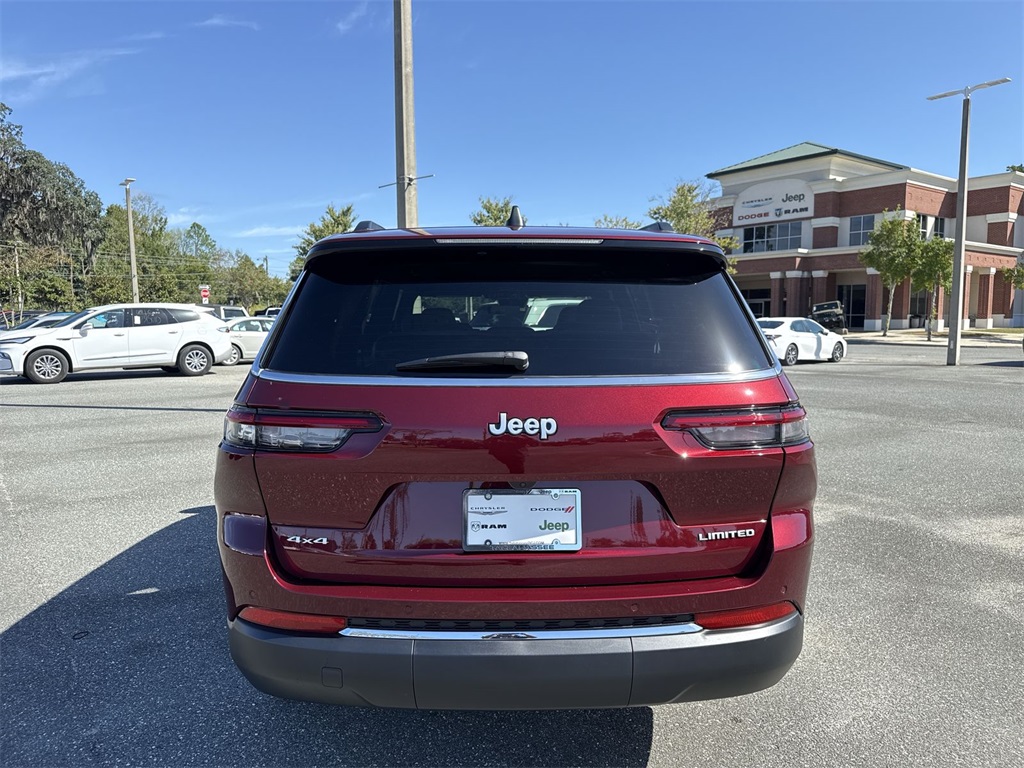 2025 Jeep Grand Cherokee Limited photo 4