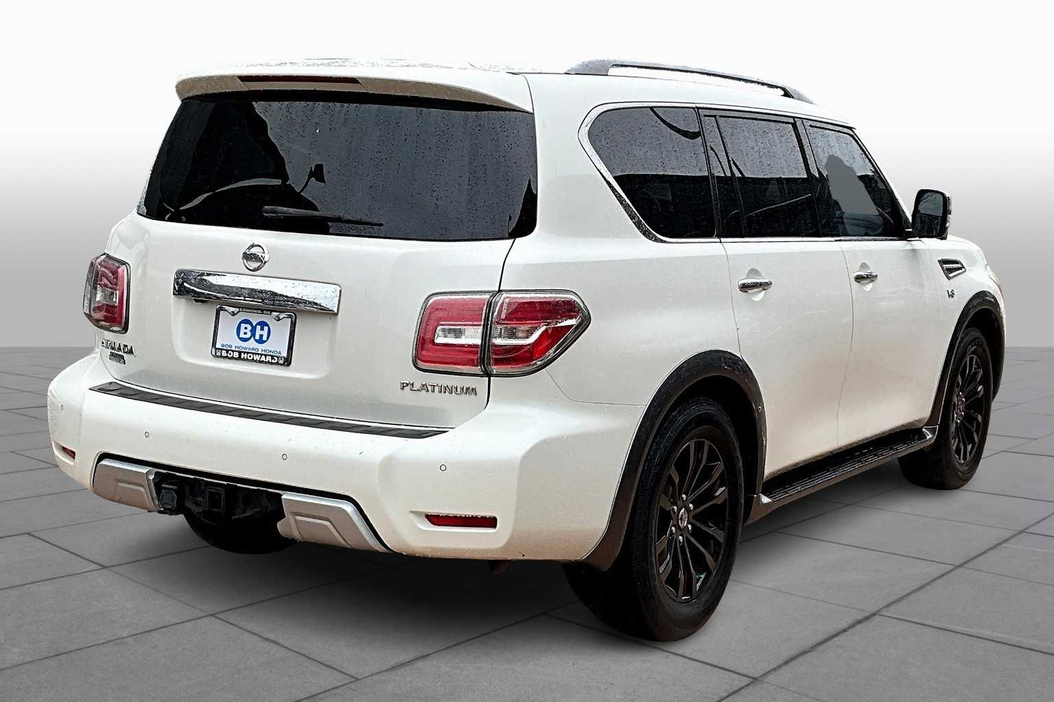 2017 Nissan Armada Platinum photo 12