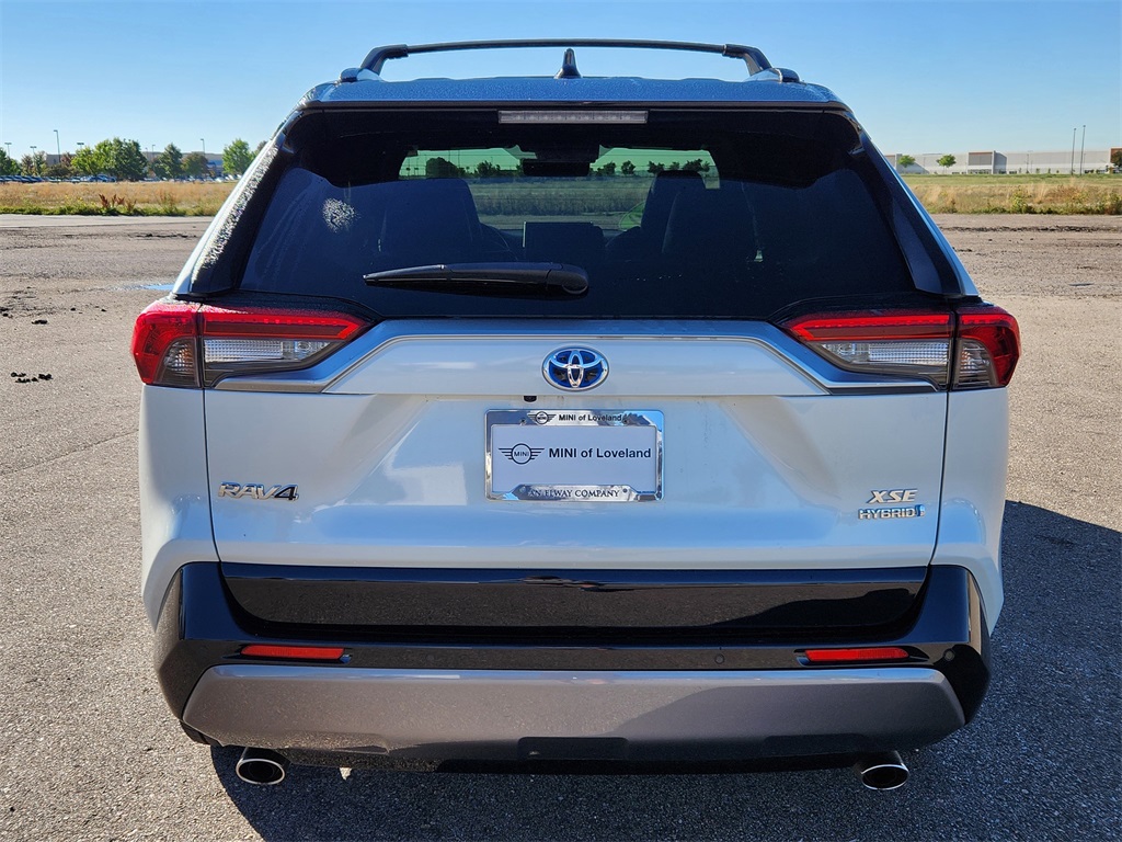 2020 Toyota RAV4 Hybrid XSE photo 13