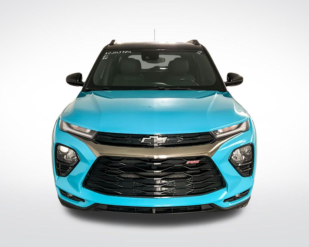 2021 Chevrolet Trailblazer RS photo 2