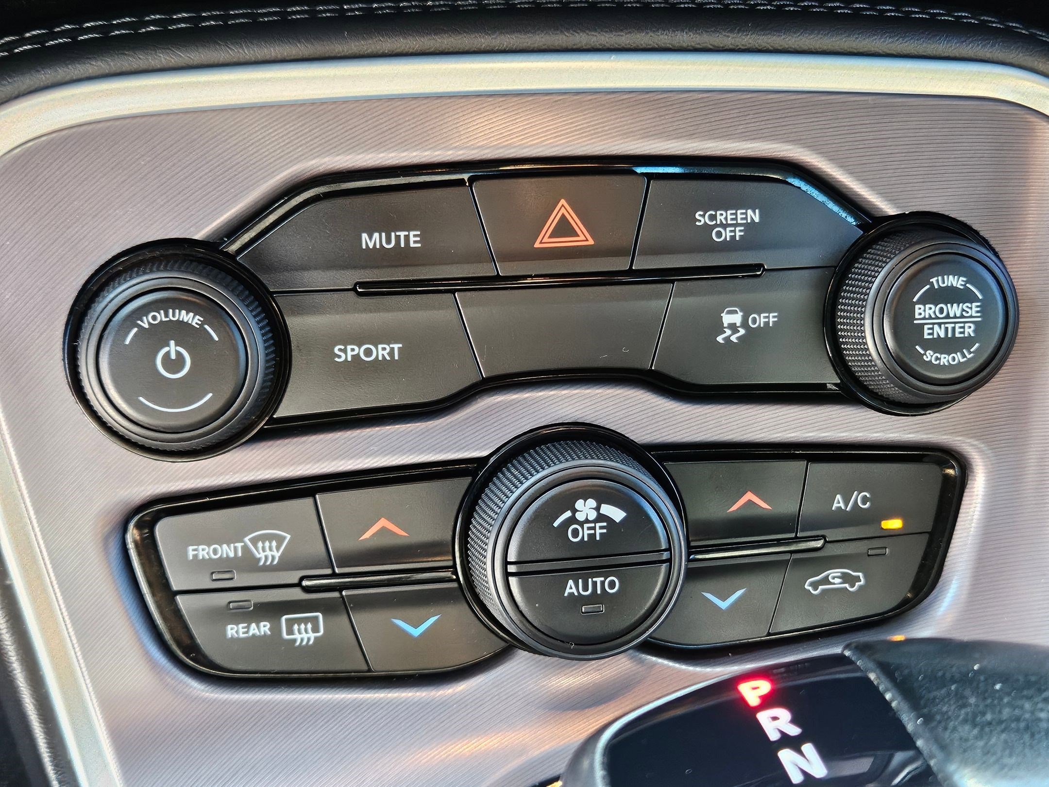 2019 Dodge Challenger SXT photo 23