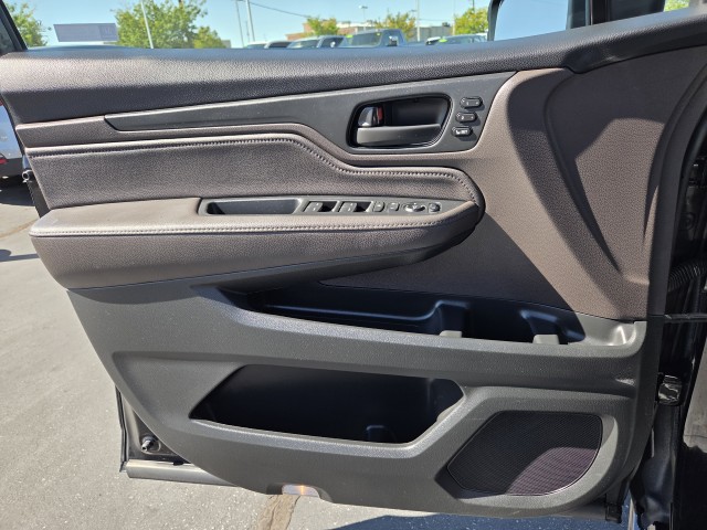 2019 Honda Odyssey Touring photo 8