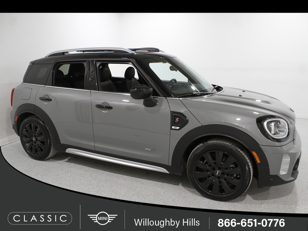 2022 MINI Countryman S's photo