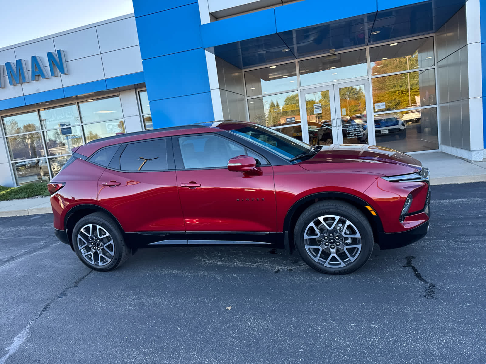 2023 Chevrolet Blazer RS photo 2