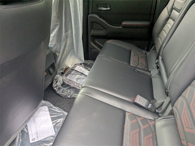 2025 Nissan Frontier PRO-4X photo 15