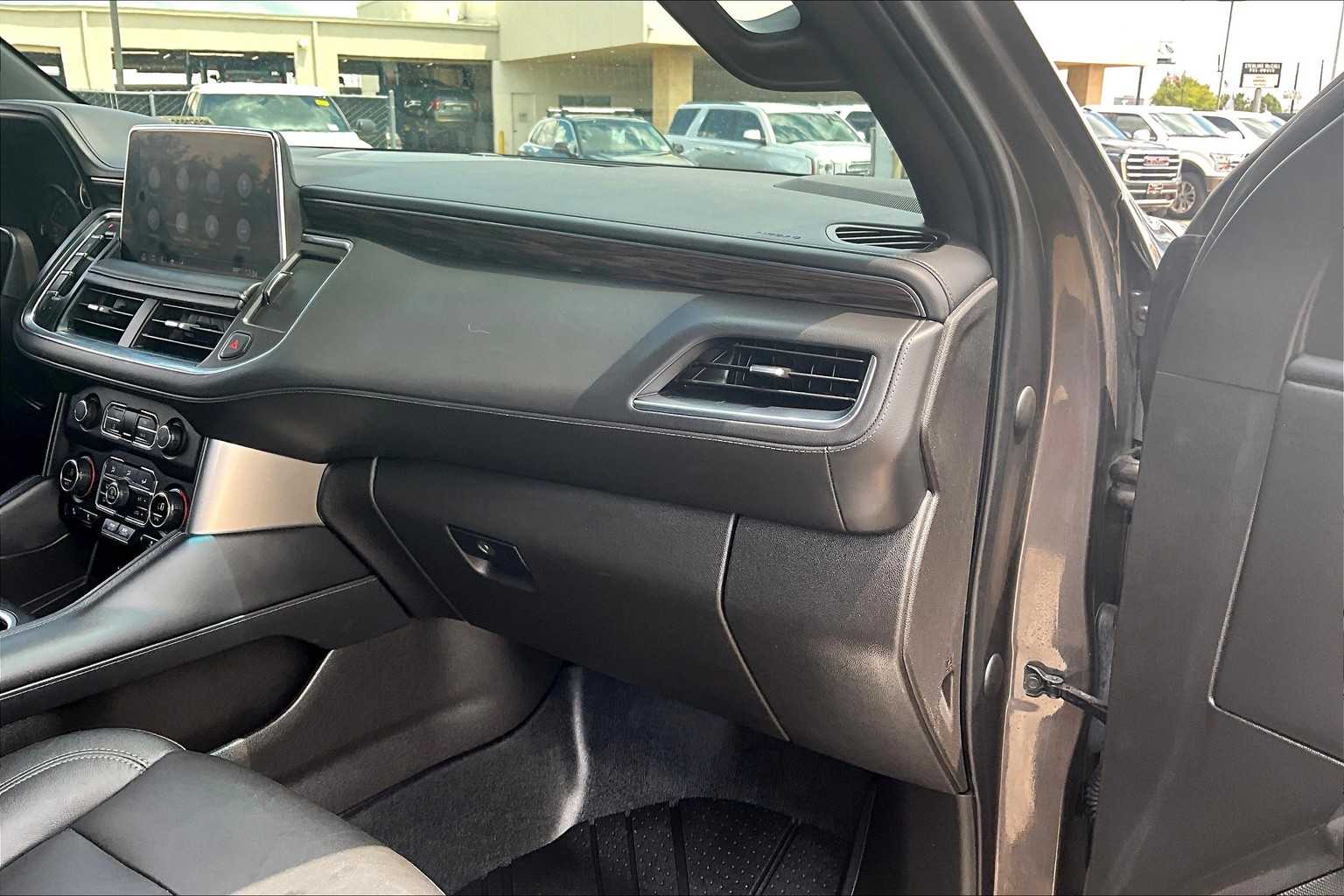 2021 Chevrolet Tahoe LT photo 15