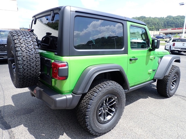 2025 Jeep Wrangler Willys photo 6