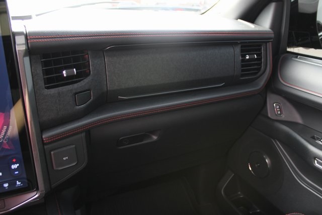 2022 Ford Expedition Limited photo 32