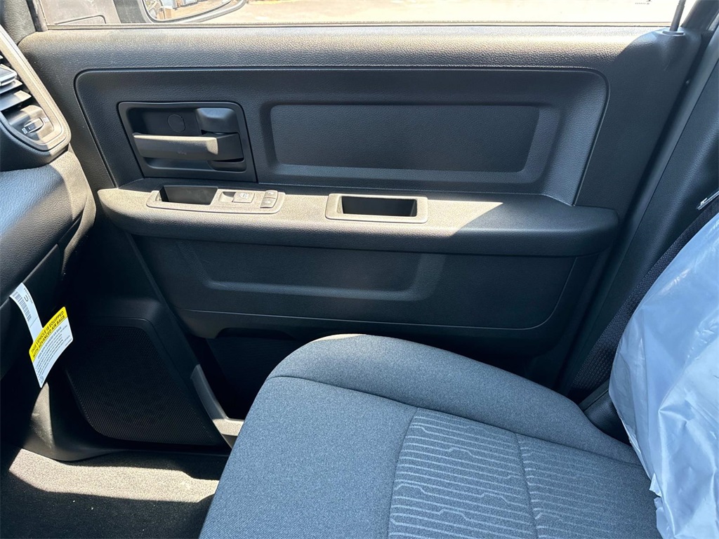 2024 Ram 3500 Tradesman photo 24