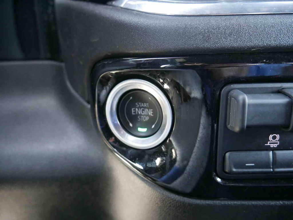 2024 Chevrolet Silverado 1500 High Country photo 28