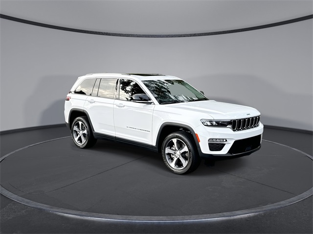 2022 Jeep Cherokee Limited 4xe photo 2