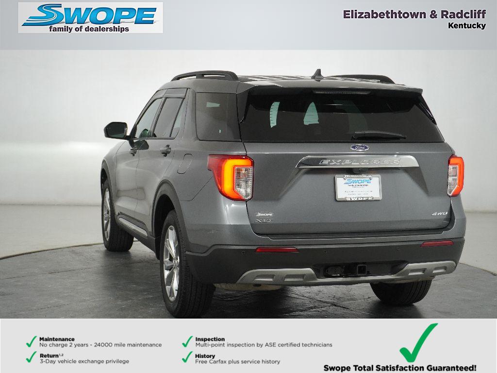 2023 Ford Explorer XLT photo 2