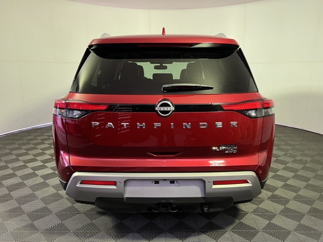 2022 Nissan Pathfinder Platinum photo 4