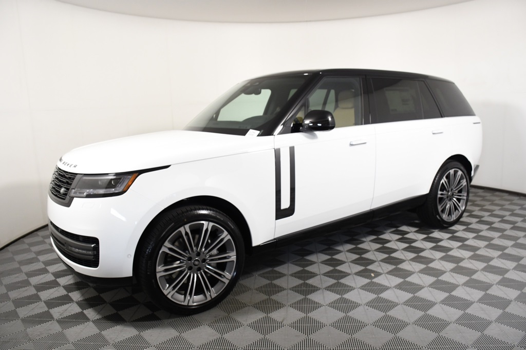 2025 Land Rover Range Rover SE photo 2