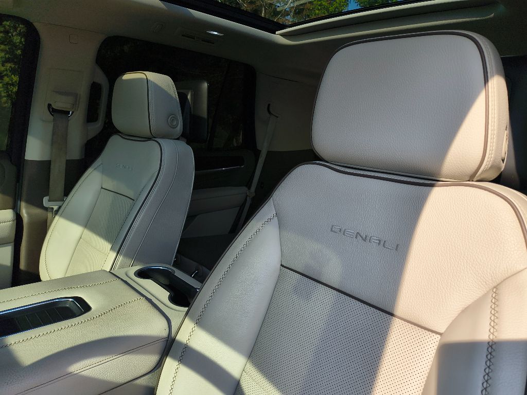 2021 Gmc Yukon Denali Ultimate photo 31