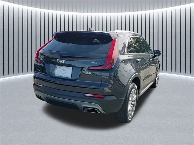 2023 Cadillac XT4 Premium Luxury photo 3