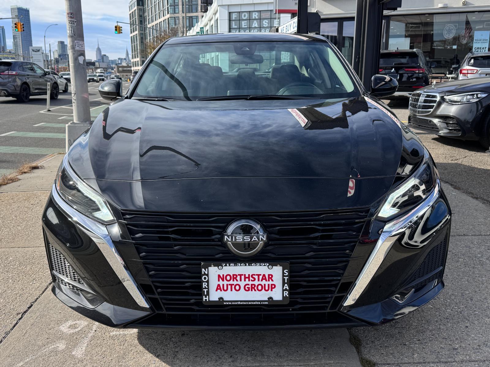 2023 Nissan Altima 2.5 SV photo 2