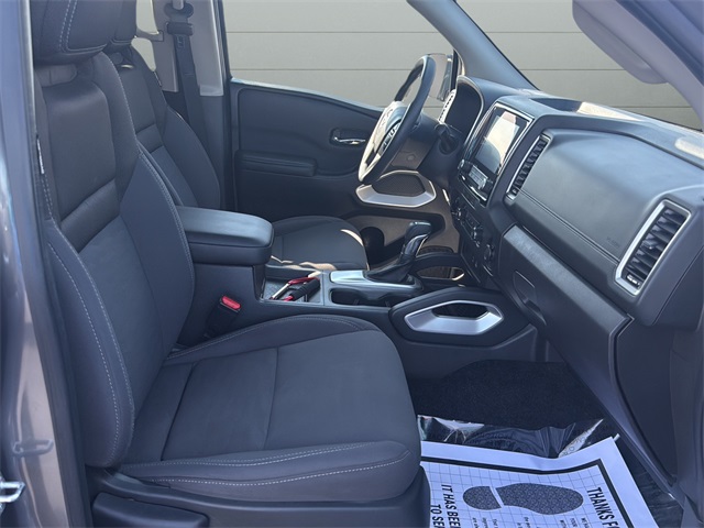 2023 Nissan Frontier SV photo 10