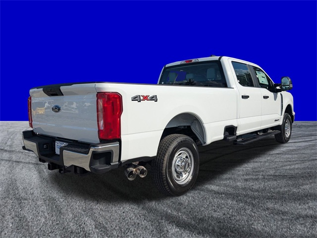 2026 Ford F-350 photo 3