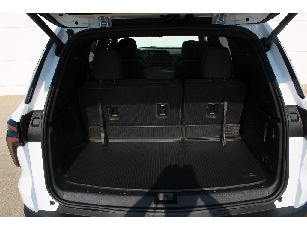2026 Chevrolet Traverse photo 21