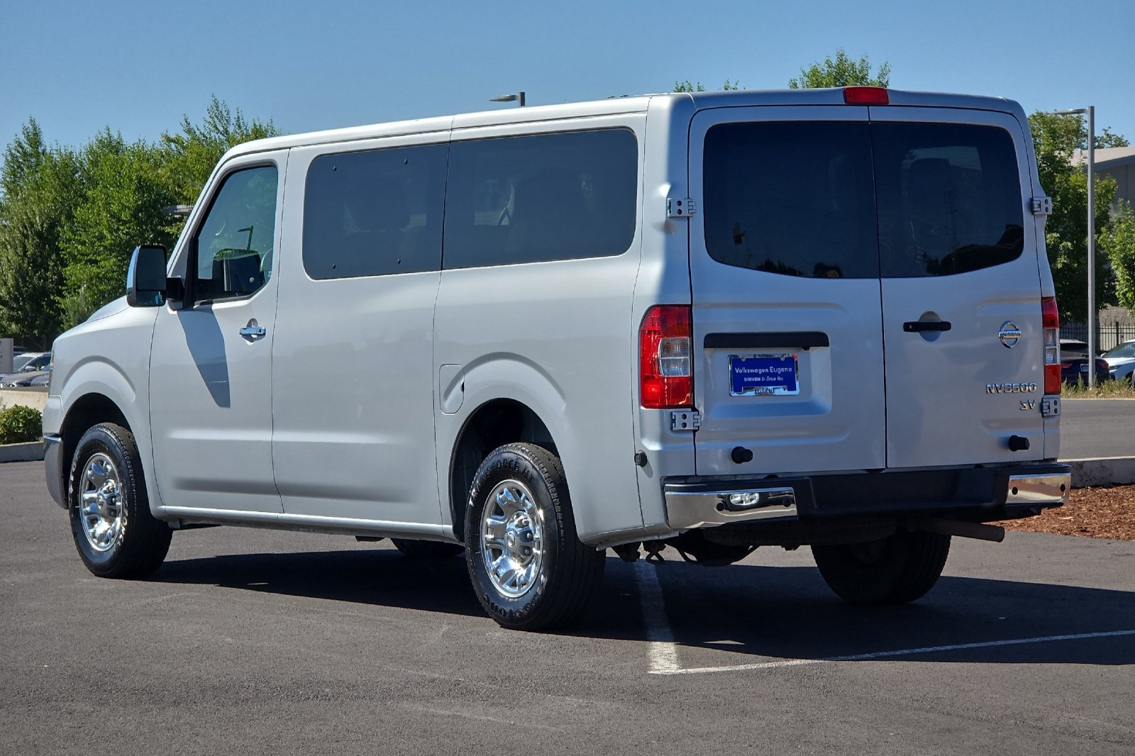 2020 Nissan NV3500 photo 2