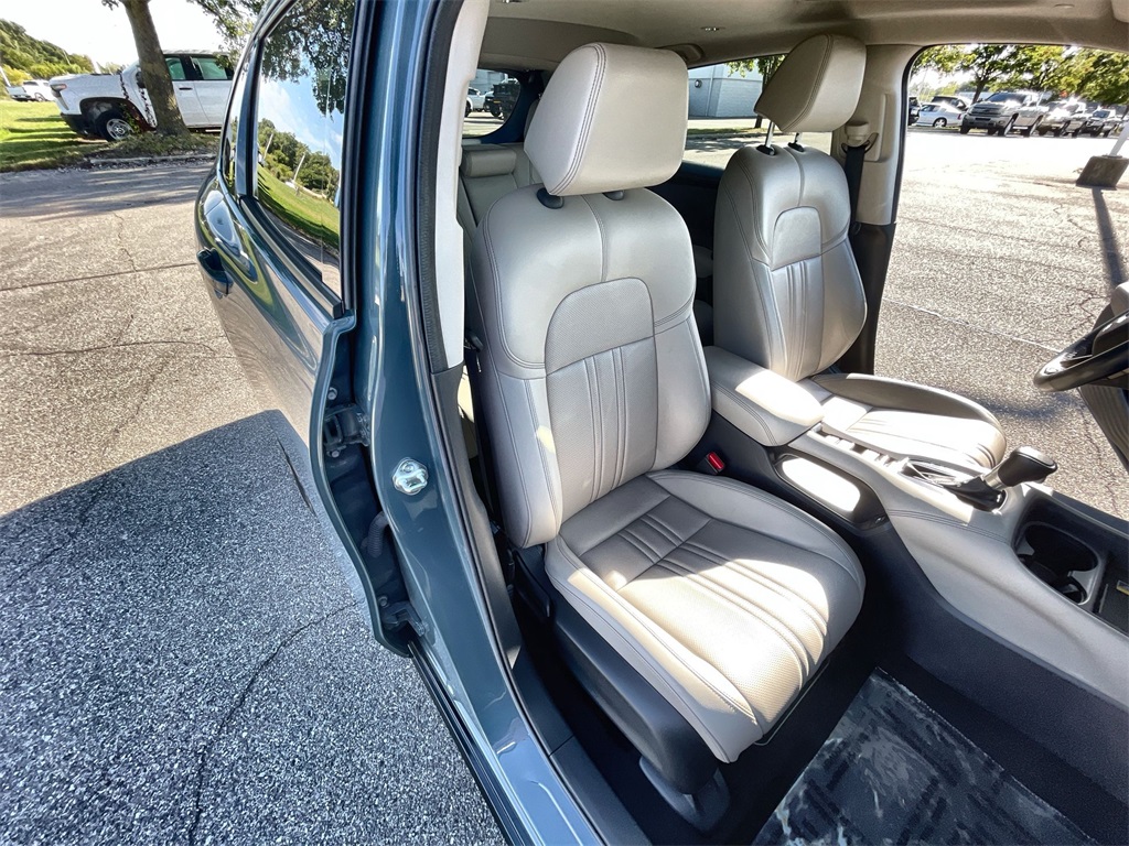 2023 Honda HR-V EX-L photo 25