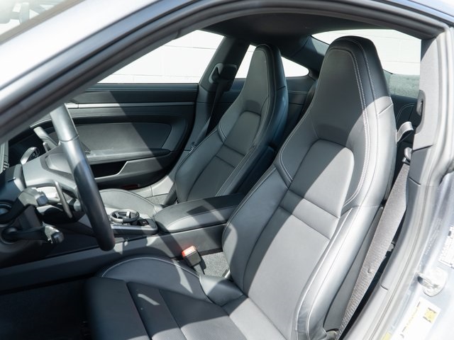 2025 Porsche 911 photo 4